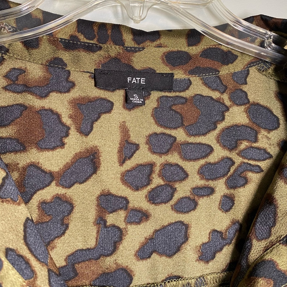 Button Up Top - Picture 3 of 4